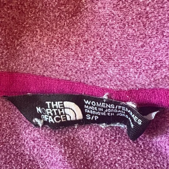 The North Face Women's Two-Tone Pink Ski Jacket - Picture 4 of 5